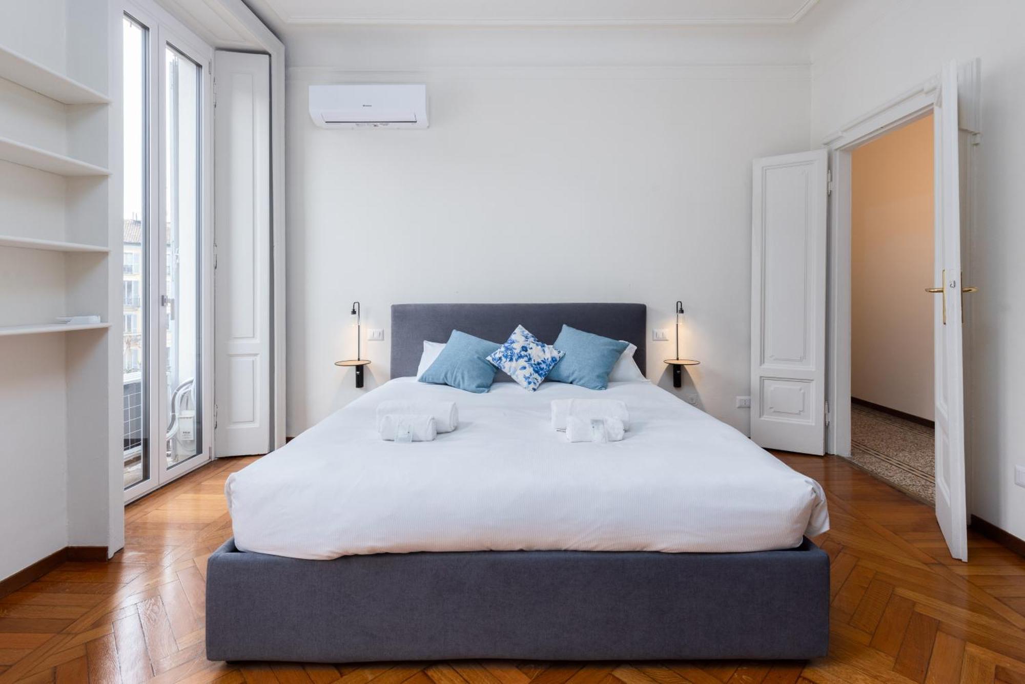Living Uniqc Apartment - Duomo Milan Luaran gambar